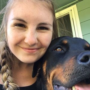 Meet your Posher, Jenna